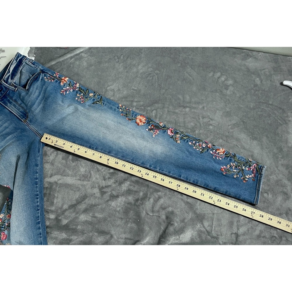 Driftwood Jackie Skinny Jeans Womens 26 Floral Embroidered Blue Stretch Denim - Picture 11 of 12